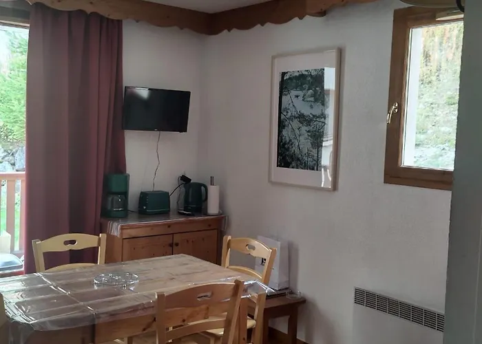 Puy St Vincent 1800 - appt 6 pers - près des pistes